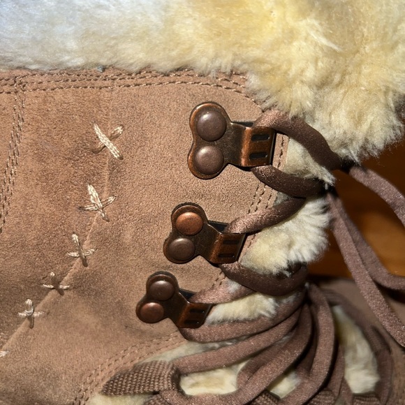 Hi-TEC St. Moritz Thinsulate Brown and Tan Women’s Snow Winter Boots - Size 7.5 - Picture 11 of 17